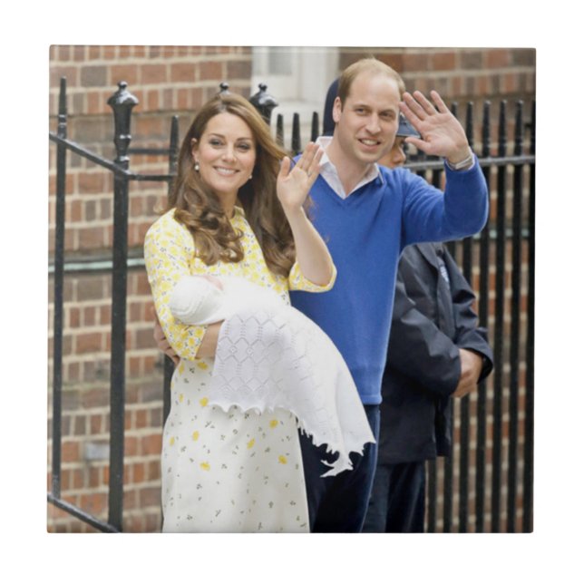 Charlotte Elizabeth Diana - Royals britânicos (Frente)