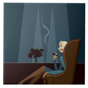Charuto de fumo da mulher de negócios