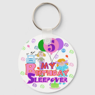 Chaveiro 5 Birthday Sleepover Camiseta e presentes