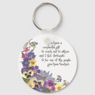 Chaveiro a apreciação da enfermeira ou agradece-lhe