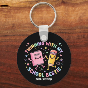 Chaveiro Amizade de Gêmeas da Escola Kawaii
