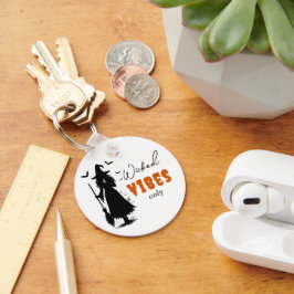 Chaveiro "Apenas Víblias Malvadas" - Bruxa Negra Halloween