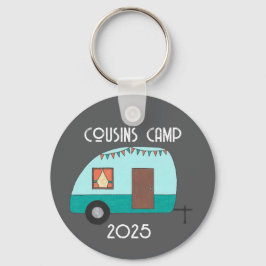 Chaveiro Apreciando o Campo de Retro dos Primos de Viagem