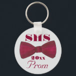 Chaveiro Arco Tie Bowtie Baile de formatura Formal Favor Ch<br><div class="desc">Apresenta uma ilustração original de uma gravata pesada de arco. Excelente para casamentos, bailes de formatura e outros eventos formais. Simplesmente personalize com suas informações. O Designer está disponível para criar e carregar designs personalizados para corresponder às cores e temas do seu casamento ou evento — clique em "Pedir a...</div>