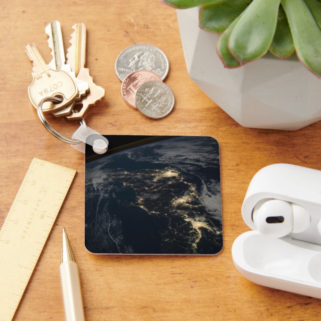 Chaveiro As Luzes Da Cidade Do Japão À Noite. (Mesa)