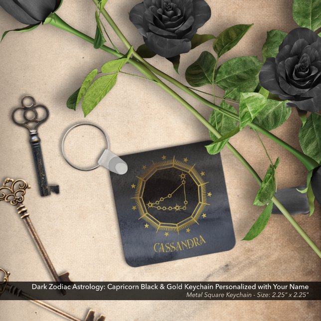 Chaveiro Astrologia Zodíaca Escura: Capricórnio Nome Dourad (Dark Zodiac Astrology: Capricorn Black & Gold Keychain Personalized with Your Name)