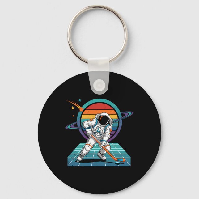 Chaveiro Astronauta Retro Jogando Hóquei Espaço Cósmico Uni (Frente)