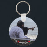 Chaveiro Best Grandpa Ever Custom Photo<br><div class="desc">Make your Grandfather happy with this pretty and modern “Best Grandpa Ever” keychain. It is a perfect gift for Father's Day, Birthday, Christmas or any occasion to show him how much you care and love him. Just add the photo you want, and you will have a unique and wonderful gift....</div>