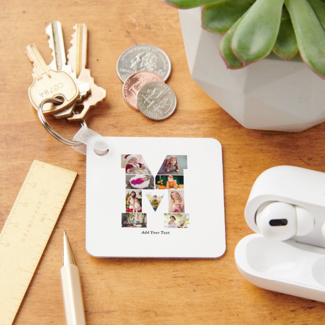 Chaveiro Black and White Letter M Photo Collage (Mesa)