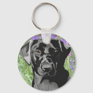 Chaveiro Black Labrador em uma Floresta de Campainhas Azuis