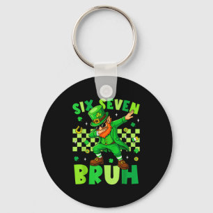 Chaveiro Bruh 67 Dia de São Patrício Duende Six Seven 6 7 