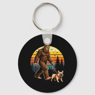 Chaveiro Cachorro Bulldog Francês Bigfoot Floresta Acampame