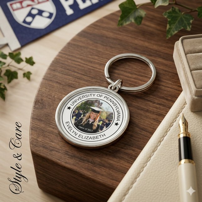 Chaveiro Caligrafia Moderna Graduada Redonda Clássica (Classic Round Graduate Modern Calligraphy Keychain)