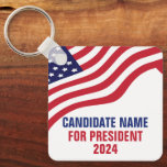 Chaveiro Campanha Eleitoral do Candidato Político Personali<br><div class="desc">Chaveiro personalizável do candidato a campanha política com a bandeira americana em cima de seu texto em vermelho,  branco e azul. Acrescente a sua escolha para presidente ou outro cargo político na eleição de 2024. Texto personalizado em negrito.</div>