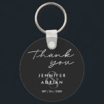 Chaveiro Casamento Moderno Elegante Mínimo Eerie Black<br><div class="desc">Elegante Mínimo Eerie Black Modern Wedn chaveiro</div>