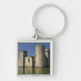 Chaveiro Castelo de Bodiam (1385), refletido na vala, Leste
