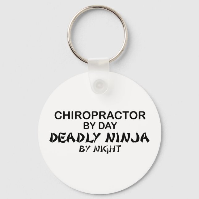 Chaveiro Chiropractor Deadly Ninja por Noite (Frente)