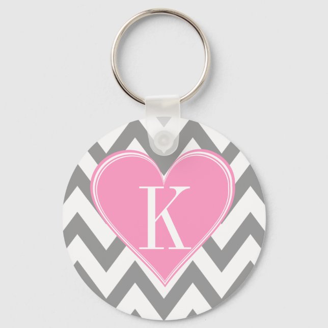 Chaveiro Cinza Chevron com Monograma de Coração Rosa (Frente)