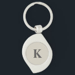 Chaveiro Cinzas personalizadas monogramas<br><div class="desc">Este chaveiro bonitinho com as cores da cinza inicial. Personalize-o agora para adicionar seu monograma inicial.</div>