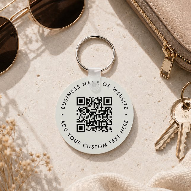 Chaveiro Código QR | Minimalista Limpo Simples Cinza Orçame (Interactive editable QR code keychains to promote your business, products or services.)