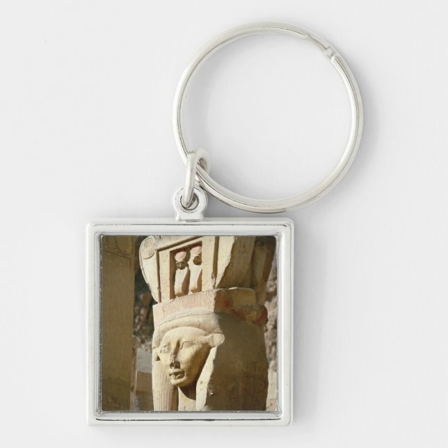 Chaveiro coluna Hathor-dirigida, da capela de (Frente)