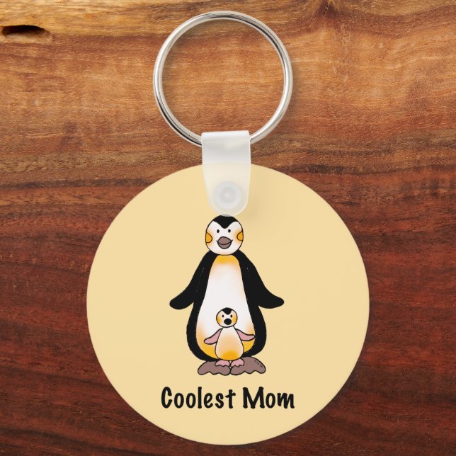 Chaveiro Coolest Mom Penguin Family Design (Frente)