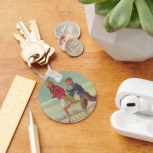 Chaveiro Crianças Antigas Correndo para a Escola Carregando