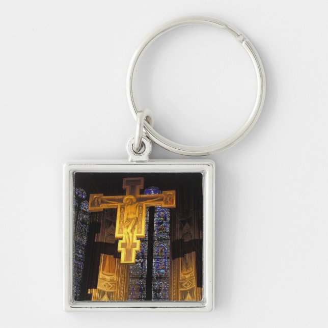 Chaveiro Crucifixo acima do altar-mor na Santa (Frente)