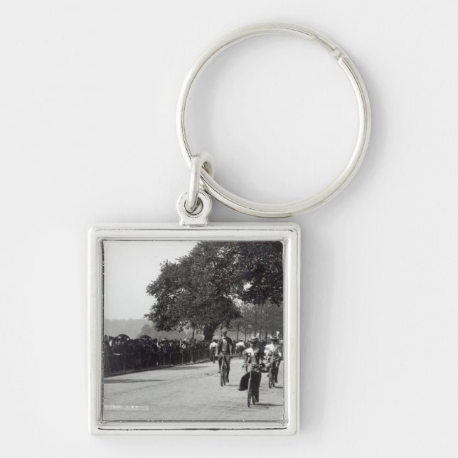 Chaveiro Dando um ciclo em Hyde Park, c.1910 (Frente)