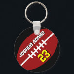 Chaveiro de Futebol Red Black Team<br><div class="desc">Um chaveiro de tema desportivo legal e colorido como presente para famílias e amigos. Chaveiro de futebol americano com nome personalizado e número de jogador. Um souvenir excelente para treinador de futebol,  capitão e jogadores.</div>