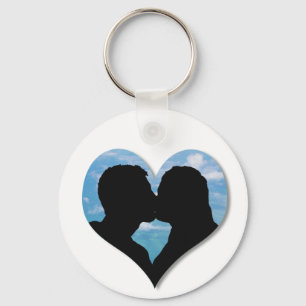 chaveiro de silhueta casal de beijos de 