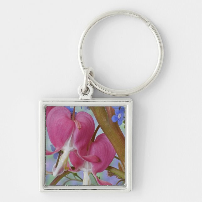 Chaveiro Detalhe de corações sangrando e flores Brunnera Ja (Frente)