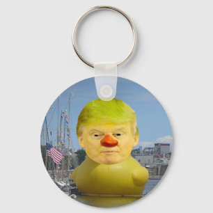 Chaveiro Donald Trump Borracha Yellow Duck ButChaveiro