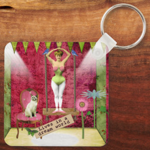 Chaveiro Dream World Vintage Funky Ballerina Altered Art