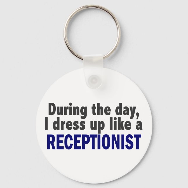 Chaveiro Durante O Dia Eu Me Vestir Como Um Recepcionista (Frente)