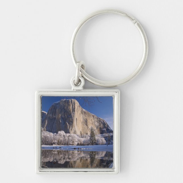 Chaveiro El Capitan reflete no rio Merced em 2 (Frente)