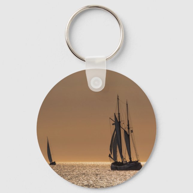 Chaveiro Embarcações à vela em terra, no mar Báltico (Frente)