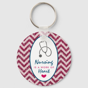 Chaveiro Enfermagem é uma obra de Dizer Coração com Estetos