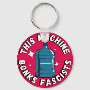 Chaveiro Engraçado, essa máquina bate fascistas