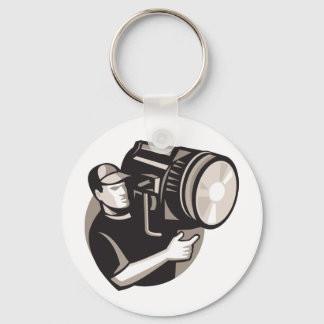 Chaveiro equipe de filmagem com luz fresca de luz
