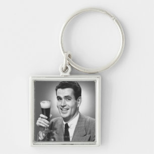 Chaveiro Equipe guardarar o vidro da cerveja no estúdio B&W