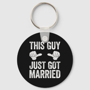Chaveiro Esta Cara Acabou De Se Casar Com A Camisa De Recem