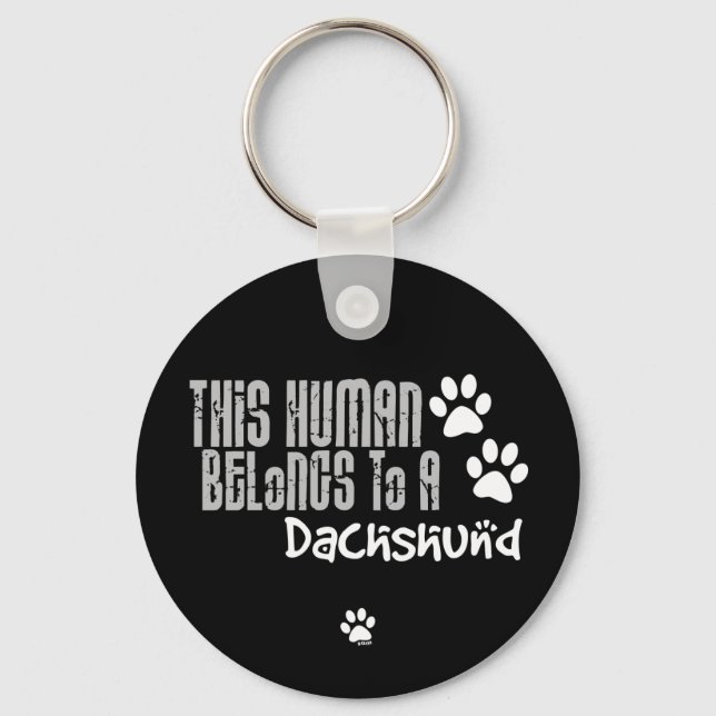 Chaveiro Este Humano Pertence a um Dachshund (Frente)
