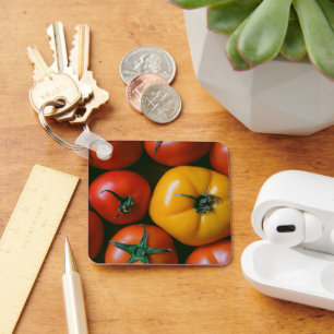 Chaveiro Fazendas   Tomates vermelhos e amarelos brilhantes