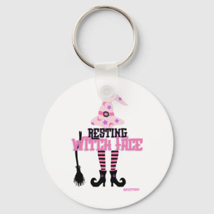 Chaveiro Feiticeira Descansada Cara de Halloween Broomstick