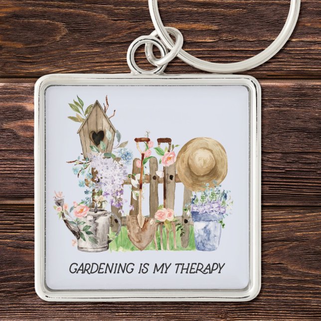 Chaveiro Ferramentas de Jardinagem Floral de Aquarela e Cit (Close up on wood)