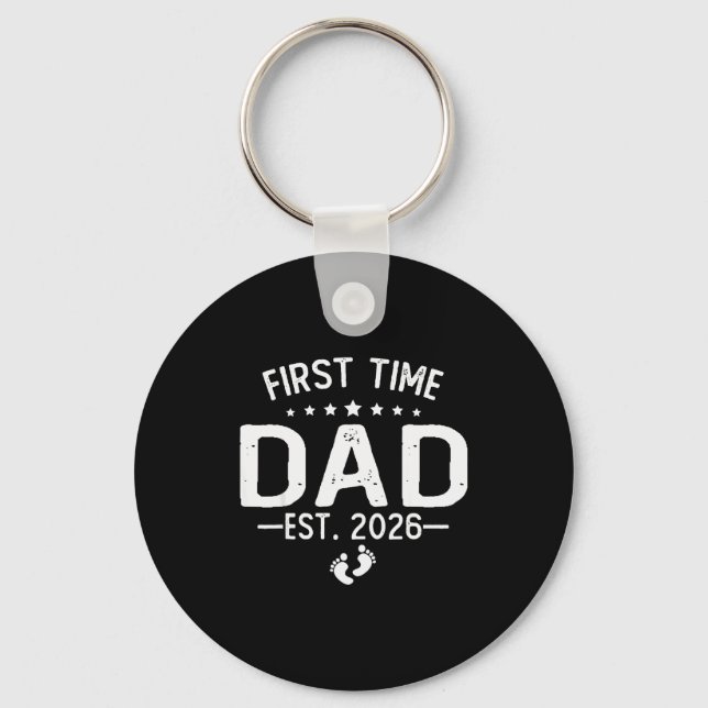 Chaveiro First Time Daddy New Dad Est 2026 Shirt Fathers Da (Frente)