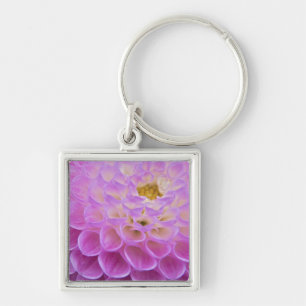 Chaveiro Flor de crisântemo decorando túmulo em