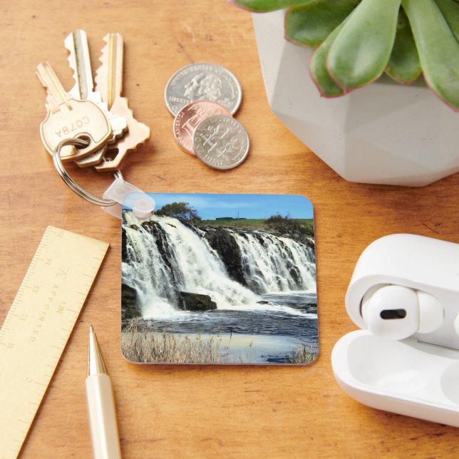 Chaveiro Flowing Waters of Hopkins Falls (Mesa)