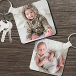 Chaveiro Foto Personalizada Do Bebê Duplo Lado Dois<br><div class="desc">Design a um manejo personalizado com este chaveiro personalizado de dois lados, perfeito para capturar aqueles momentos preciosos de recém-nascidos ou bebês. Adicione duas fotos diferentes — uma na frente e outra na parte traseira — para mostrar memórias de nascimento ou quaisquer momentos especiais que você queira valorizar. Seja para...</div>
